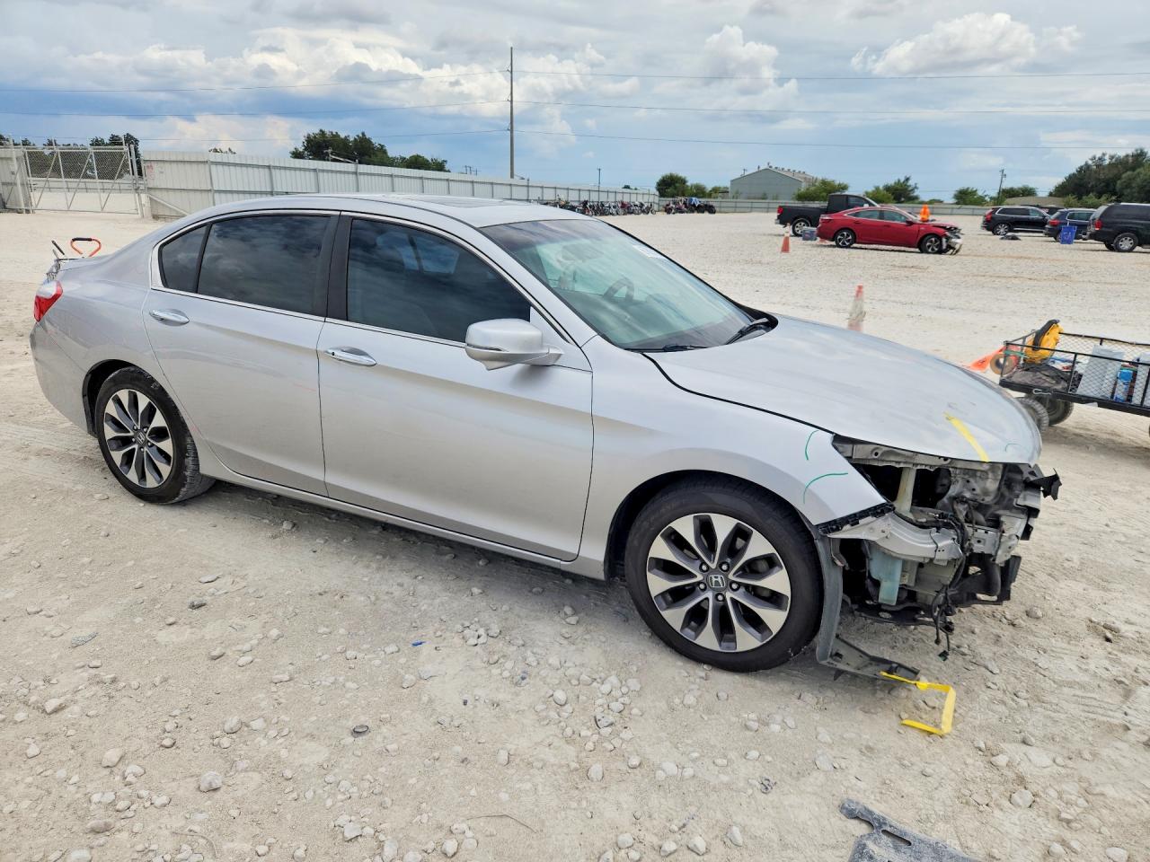 2013 Honda Accord Ex Серебряный vin: 1HGCR2F7XDA184626