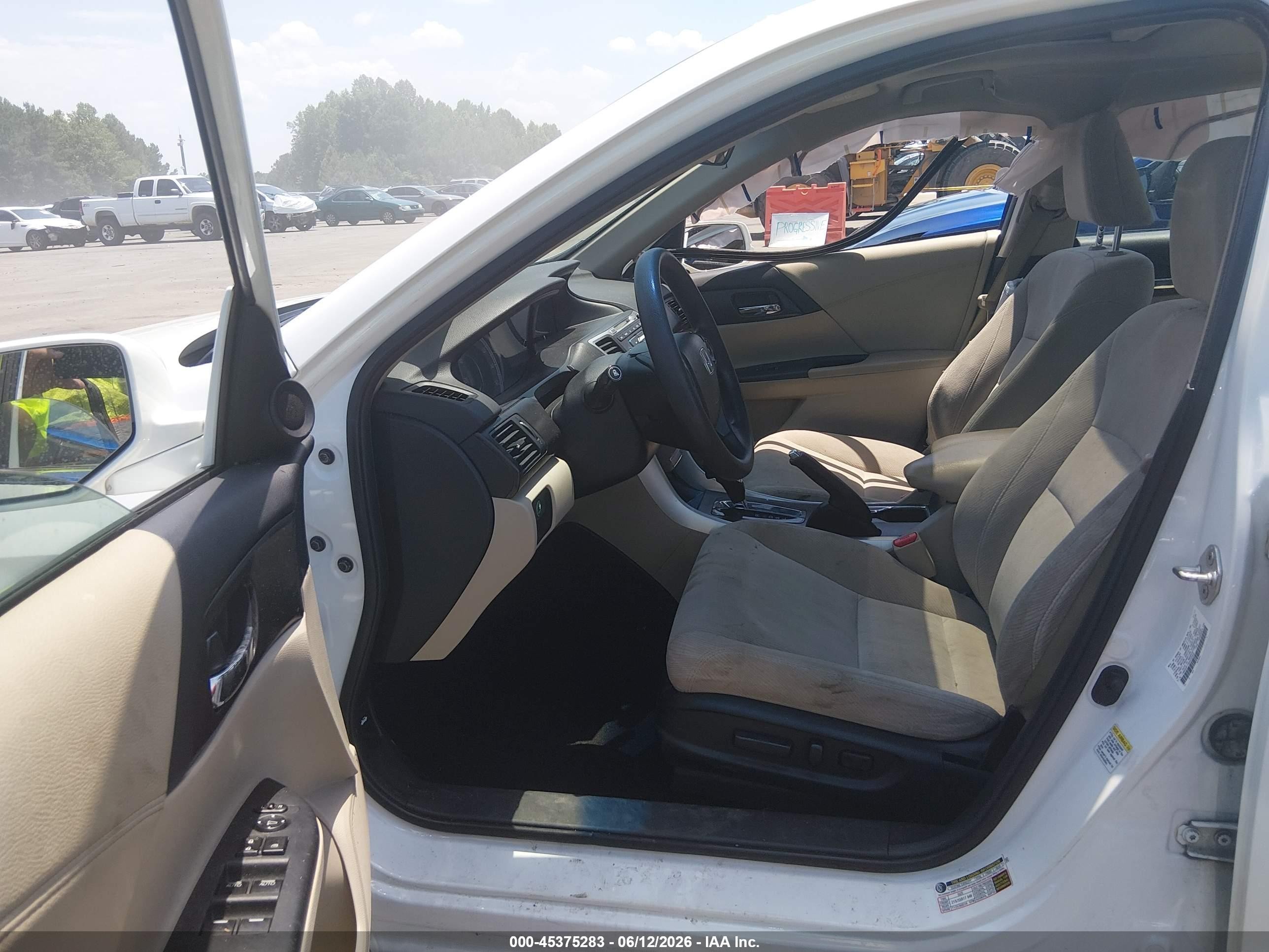 2013 Honda Accord Ex White vin: 1HGCR2F7XDA248986