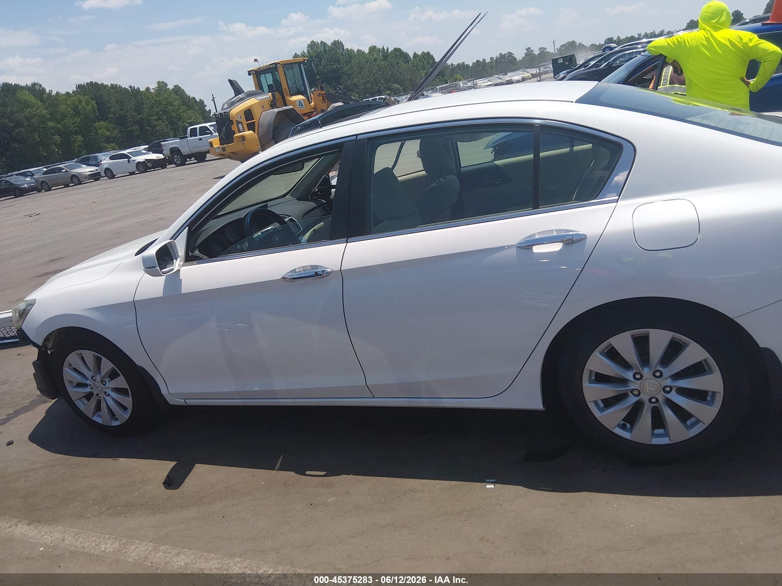 2013 Honda Accord Ex White vin: 1HGCR2F7XDA248986