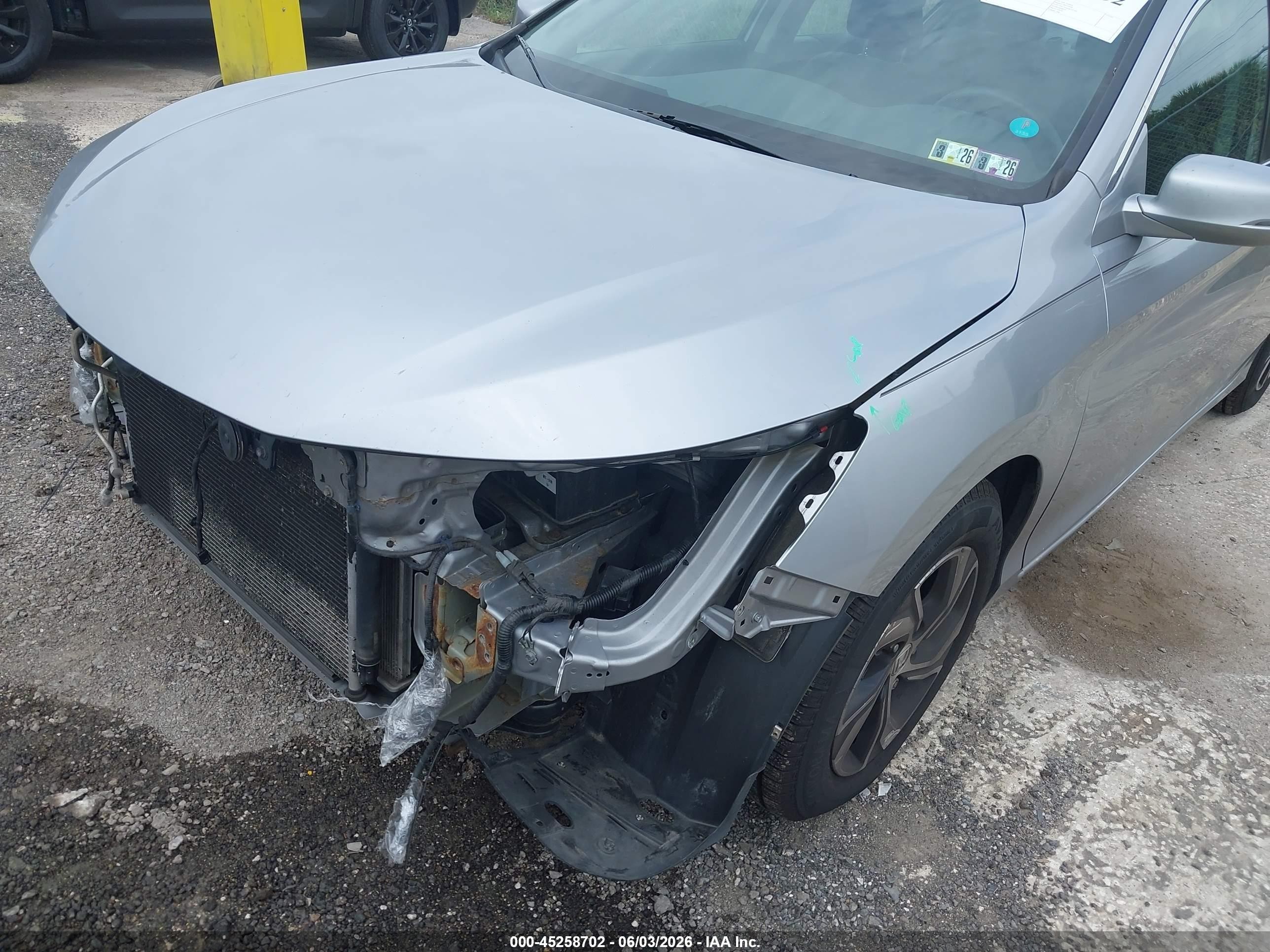 2016 Honda Accord Ex Silver vin: 1HGCR2F7XGA168253
