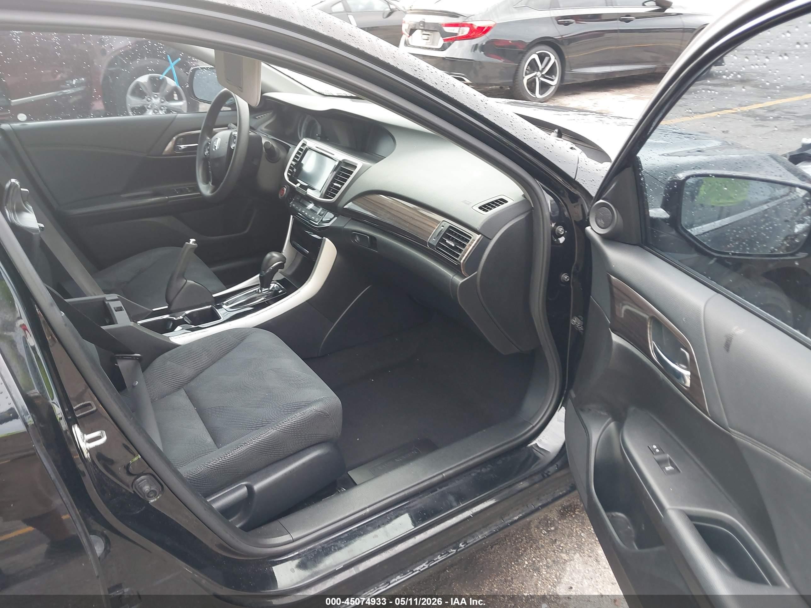 2017 Honda Accord Ex Черный vin: 1HGCR2F7XHA188536