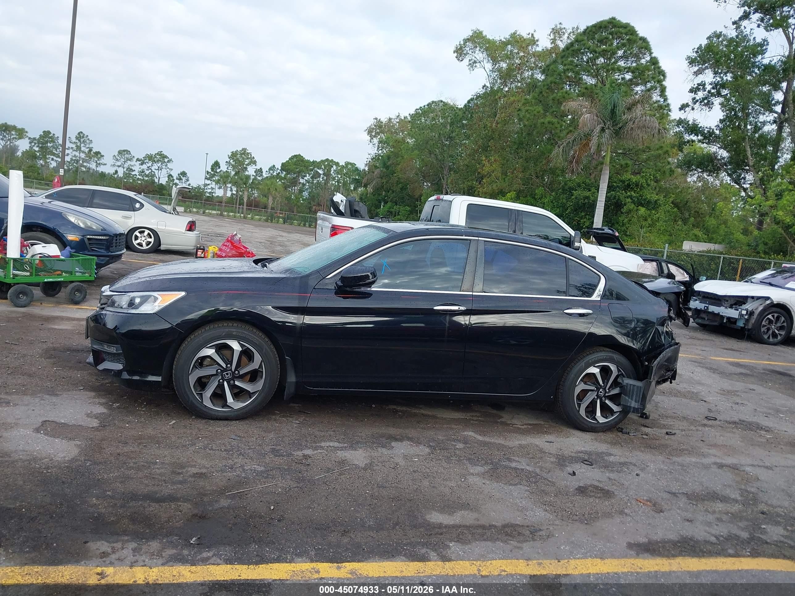 2017 Honda Accord Ex Черный vin: 1HGCR2F7XHA188536