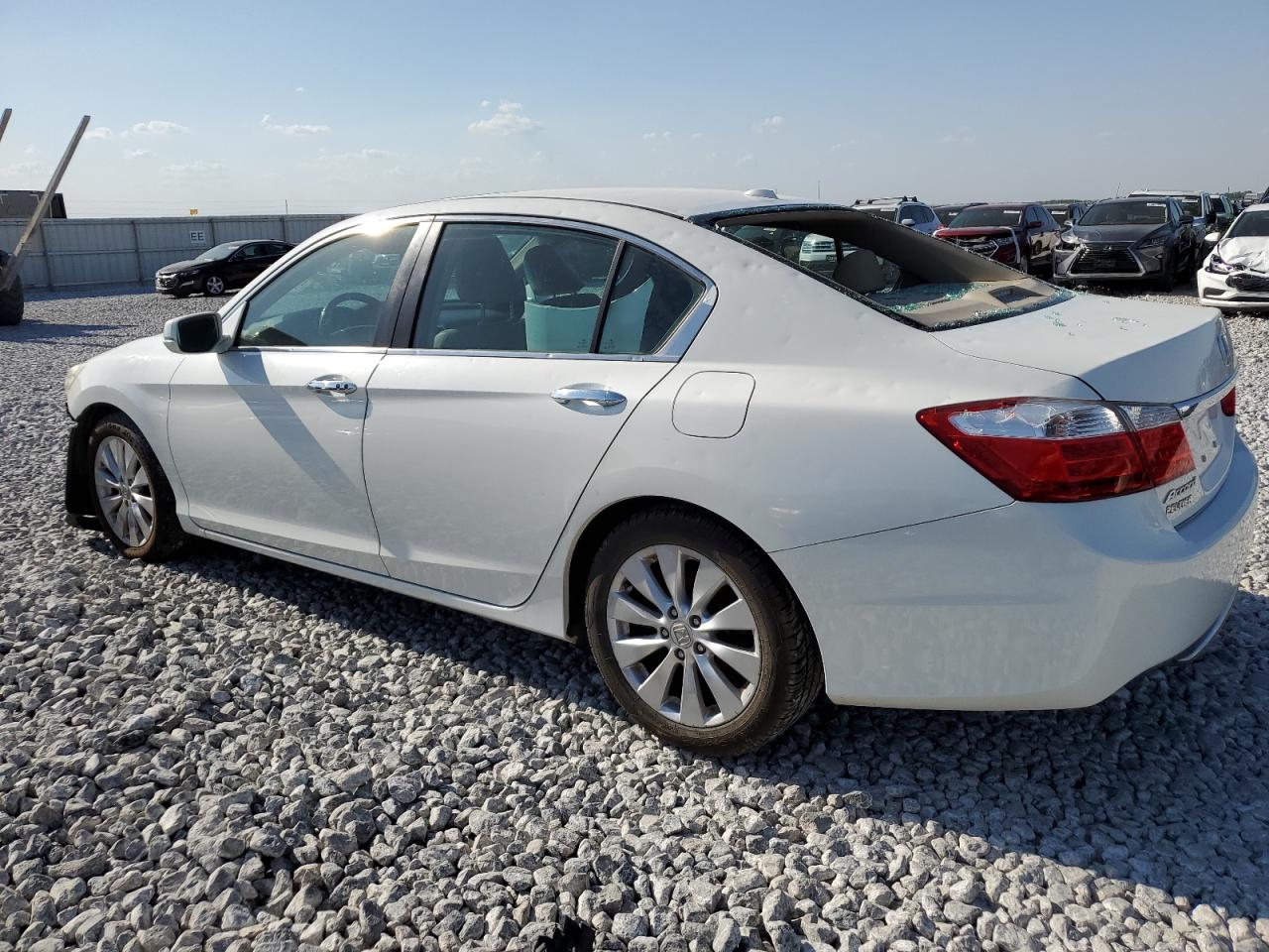 2013 Honda Accord Exl White vin: 1HGCR2F80DA060017
