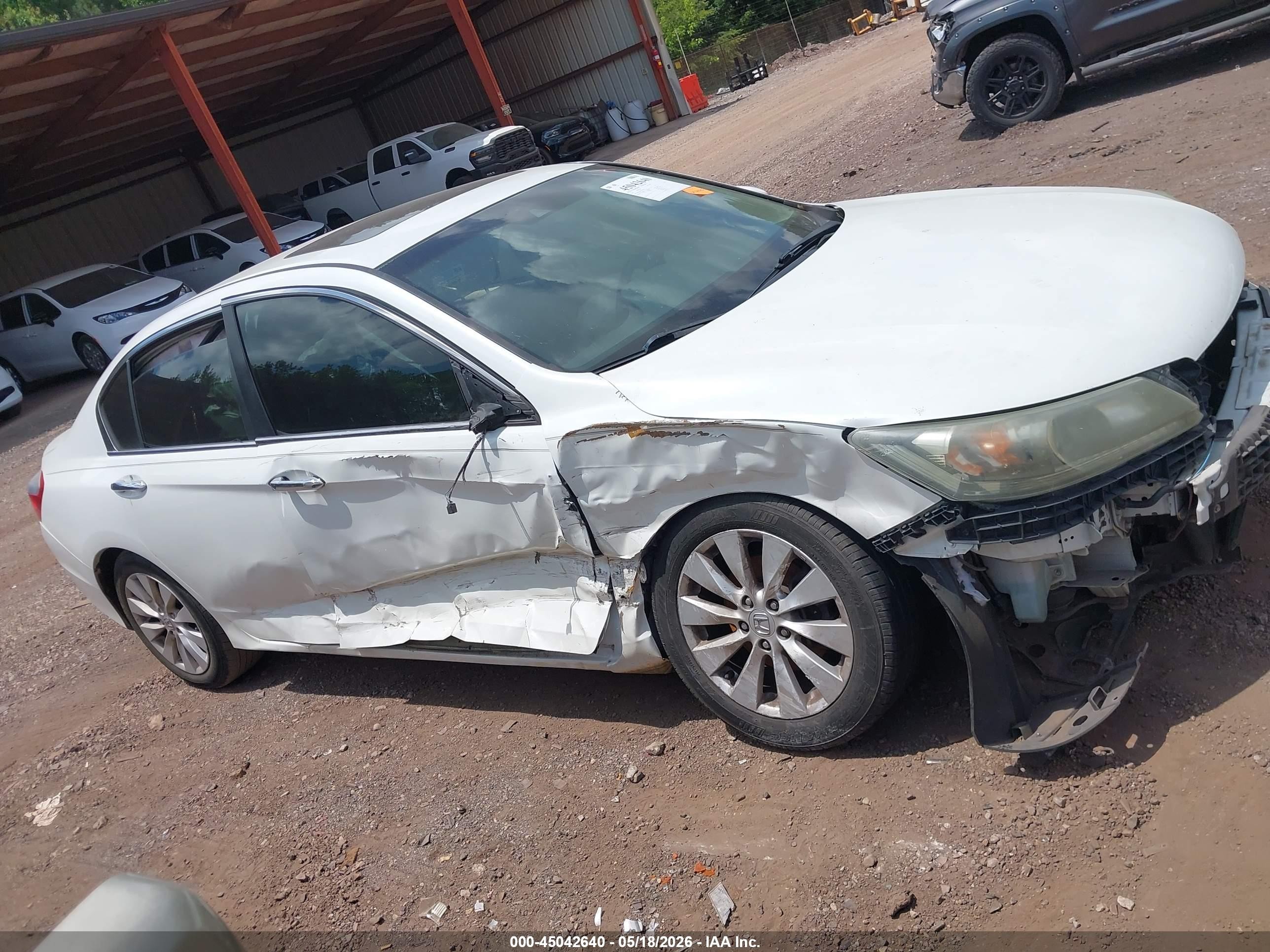 2013 Honda Accord Ex-l White vin: 1HGCR2F80DA120216