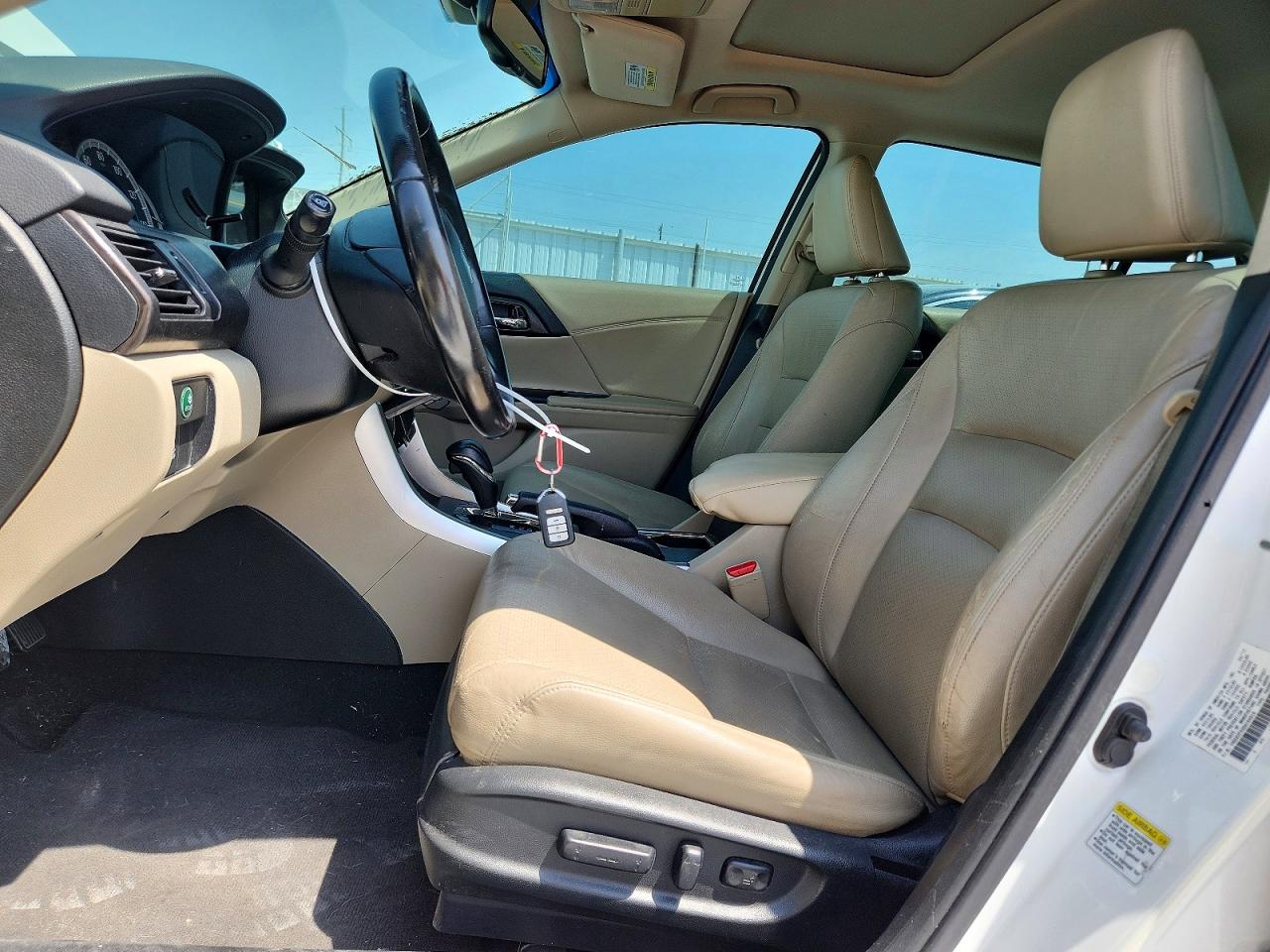 2013 Honda Accord Exl White vin: 1HGCR2F80DA164619