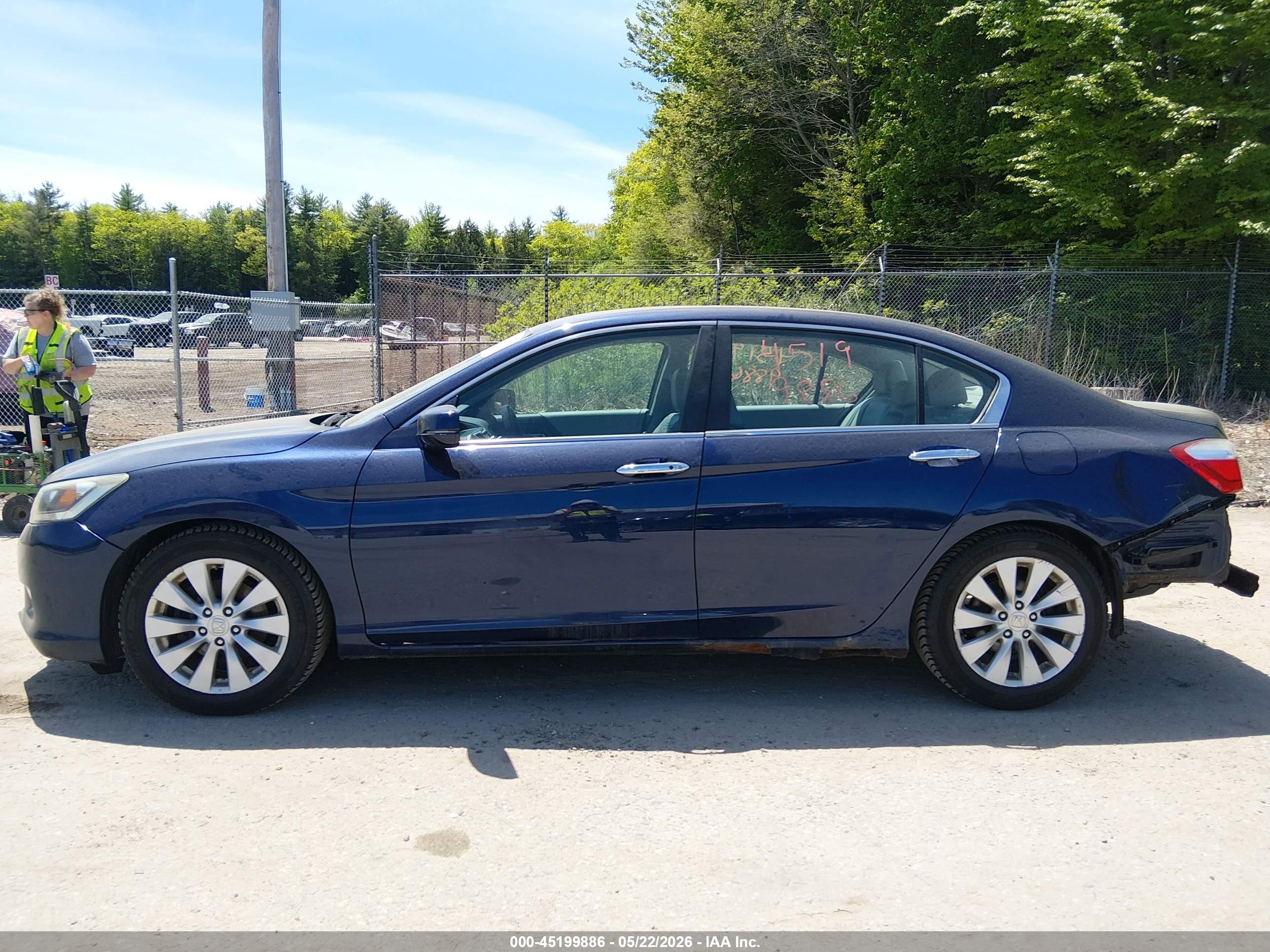 2013 Honda Accord Ex-l Blue vin: 1HGCR2F81DA016611