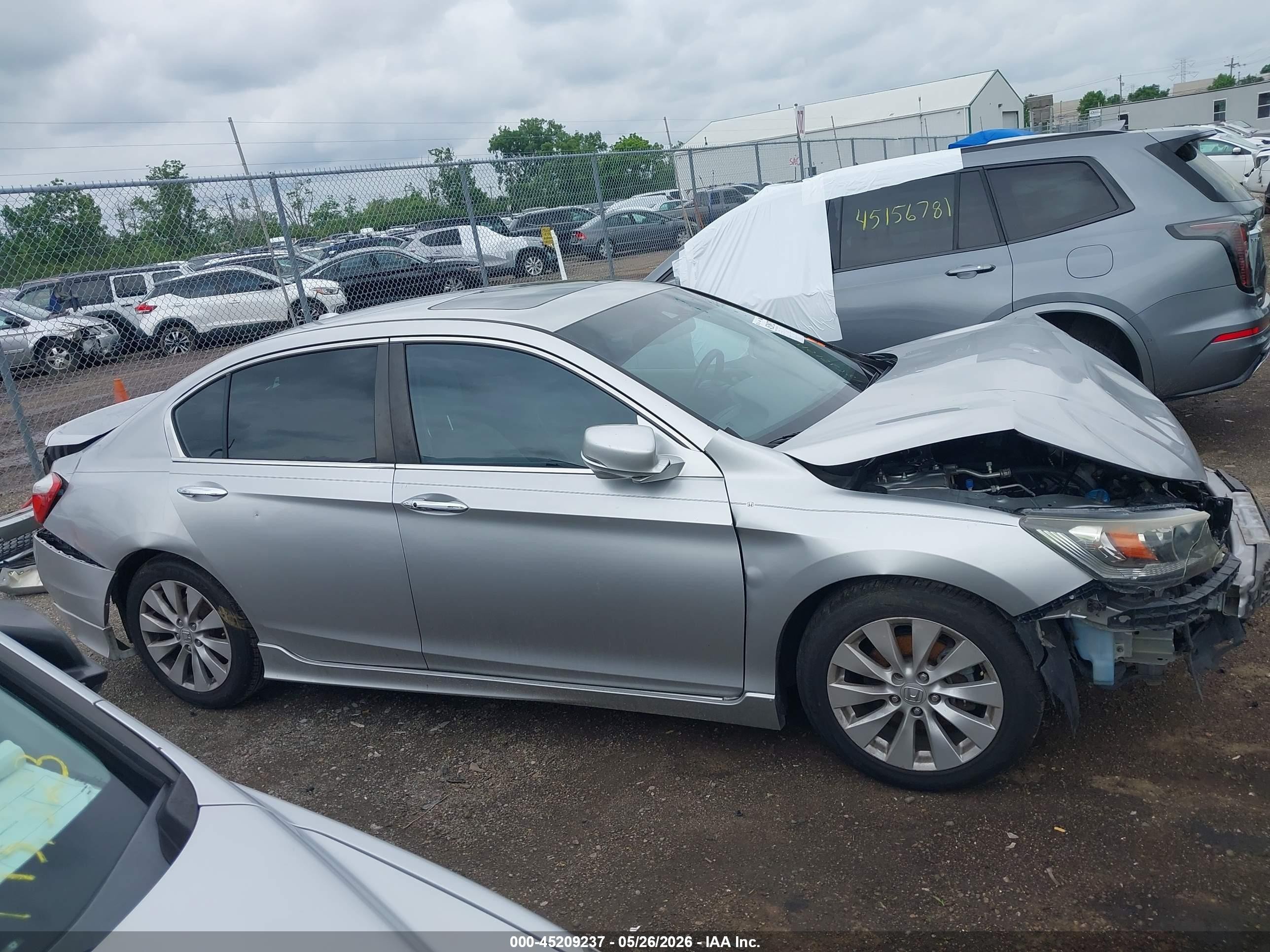 2013 Honda Accord Ex-l Silver vin: 1HGCR2F81DA038818