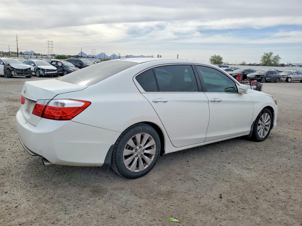 2013 Honda Accord Exl White vin: 1HGCR2F81DA089235
