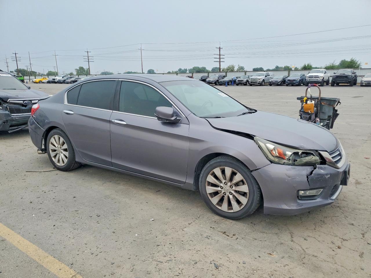2013 Honda Accord Gray vin: 1HGCR2F81DA111427