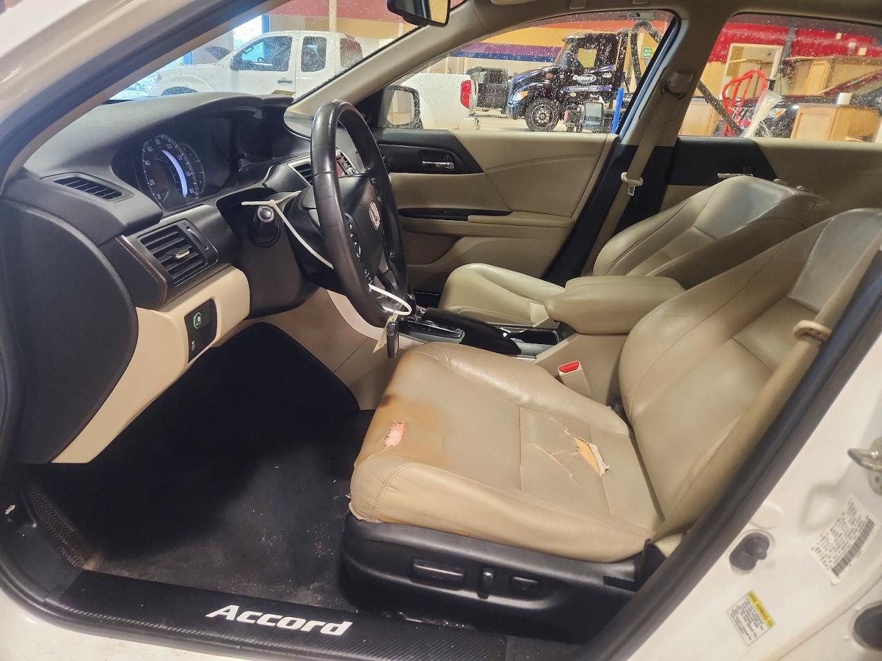 2014 Honda Accord Exl White vin: 1HGCR2F81EA307904