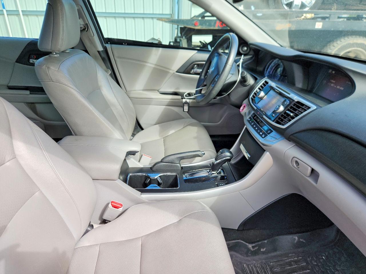 2015 Honda Accord Exl Серебряный vin: 1HGCR2F81FA183151