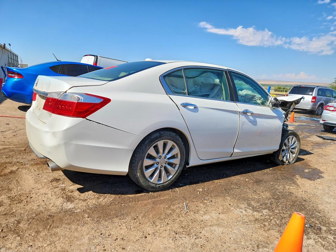 2015 Honda Accord Exl White vin: 1HGCR2F81FA245776