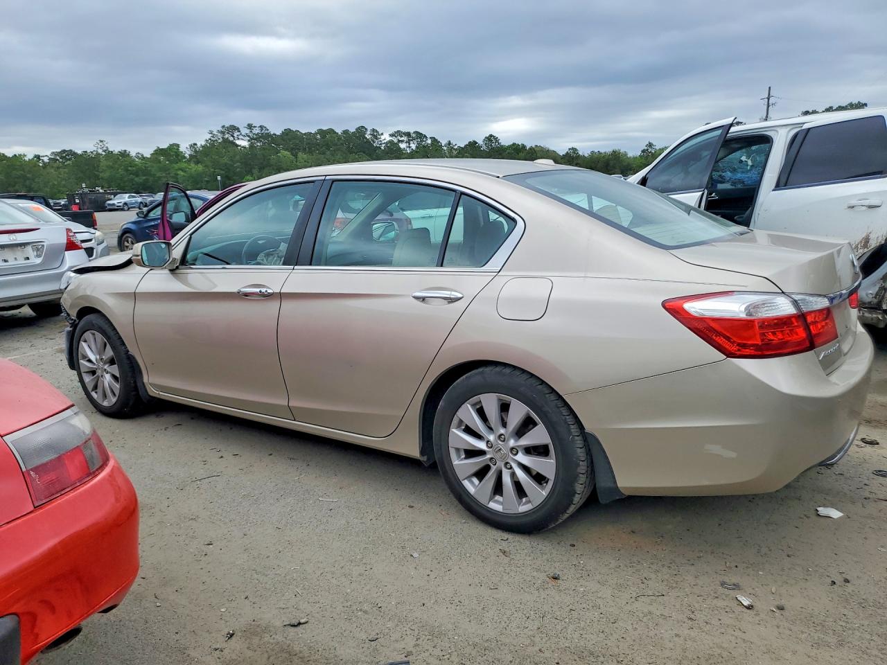 2013 Honda Accord Exl Cream vin: 1HGCR2F82DA132724