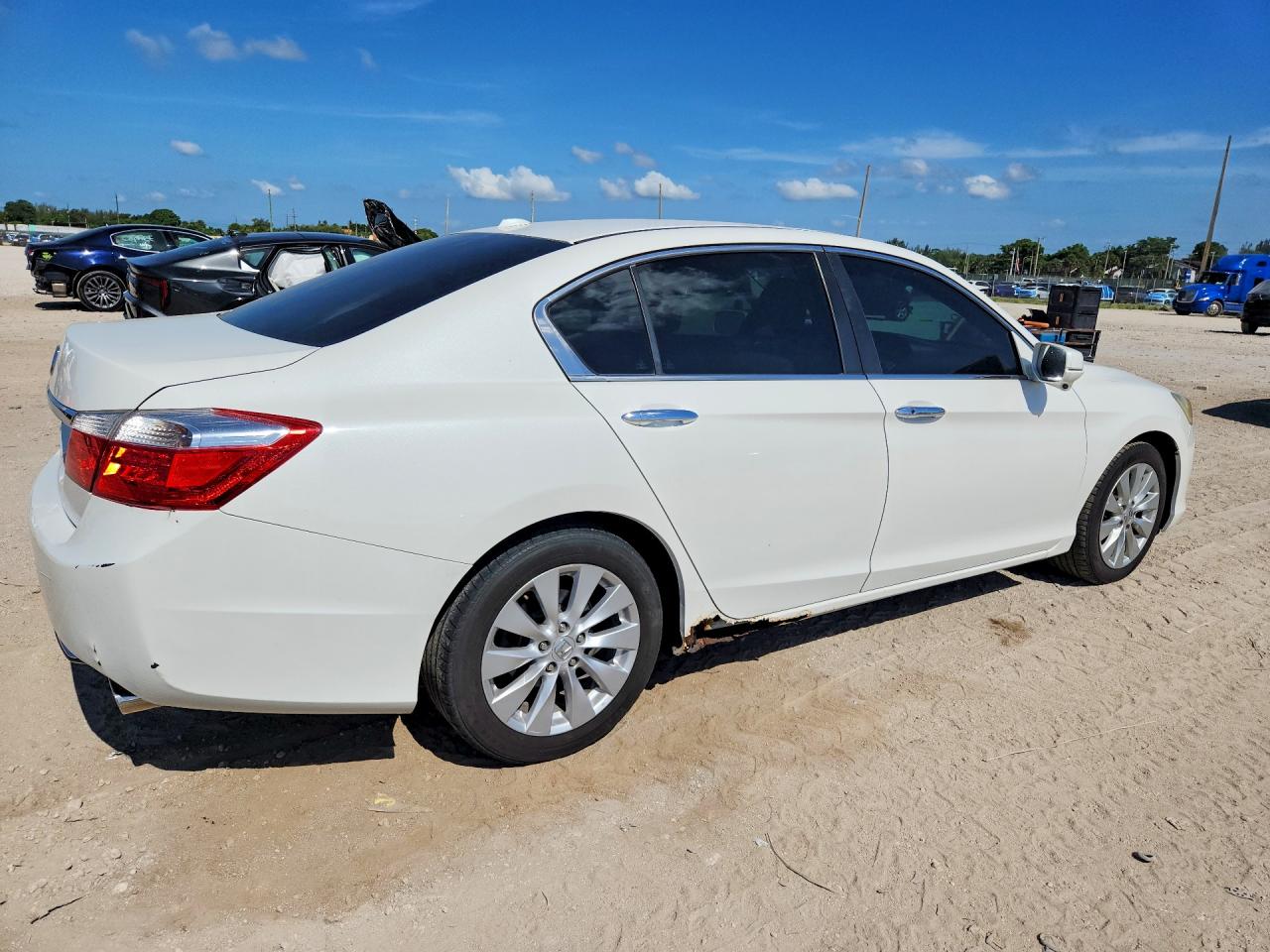 2013 Honda Accord Exl White vin: 1HGCR2F83DA190888