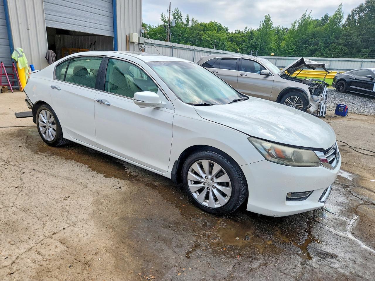 2013 Honda Accord Exl White vin: 1HGCR2F83DA194195