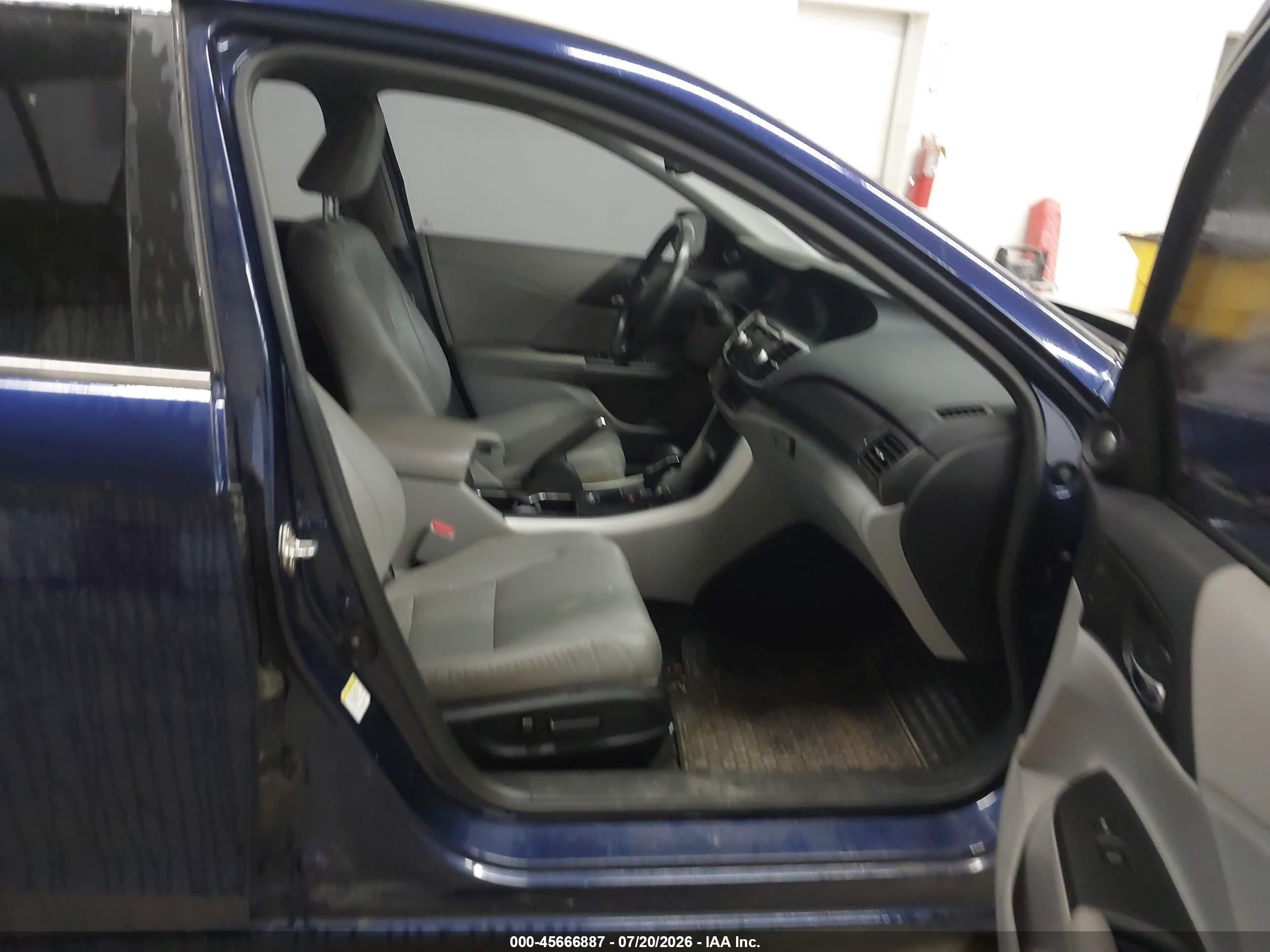 2014 Honda Accord Ex-l Blue vin: 1HGCR2F83EA096401