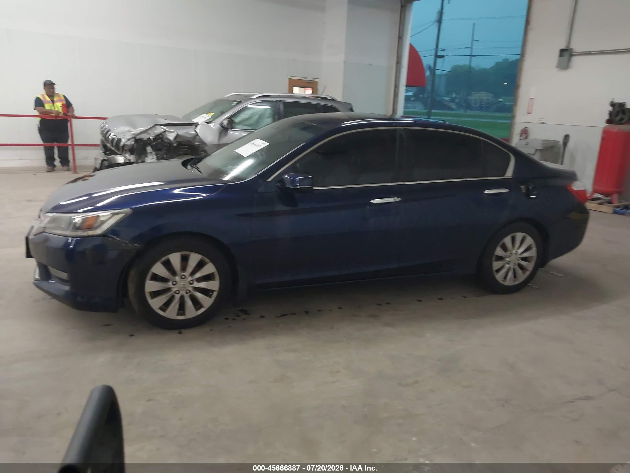 2014 Honda Accord Ex-l Blue vin: 1HGCR2F83EA096401