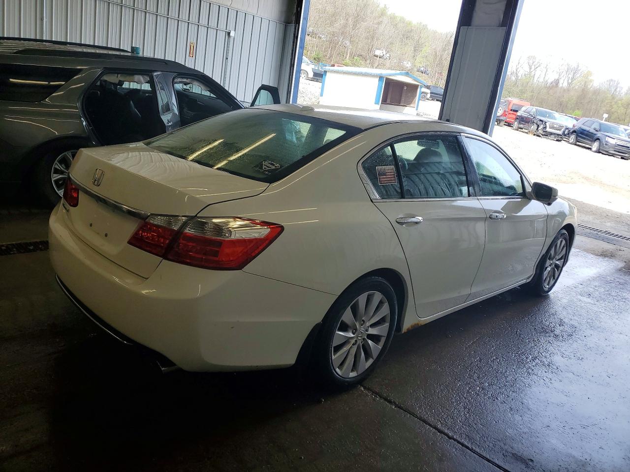 2015 Honda Accord Exl White vin: 1HGCR2F83FA014541