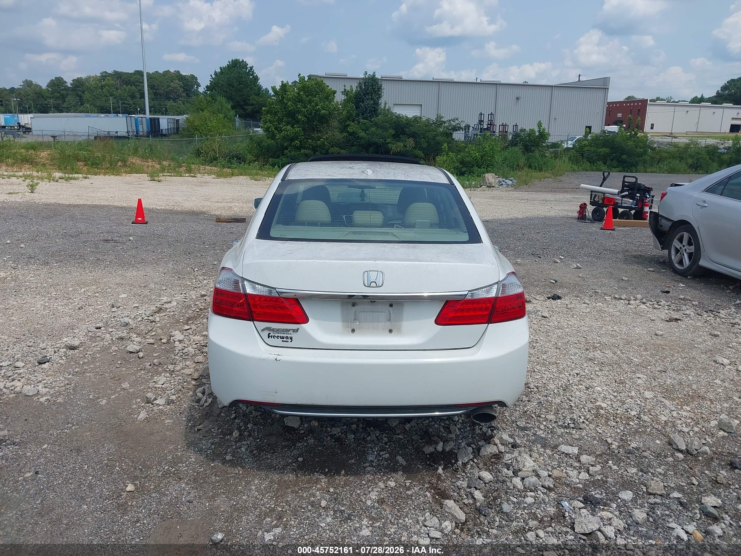 2015 Honda Accord Ex-l White vin: 1HGCR2F83FA067305