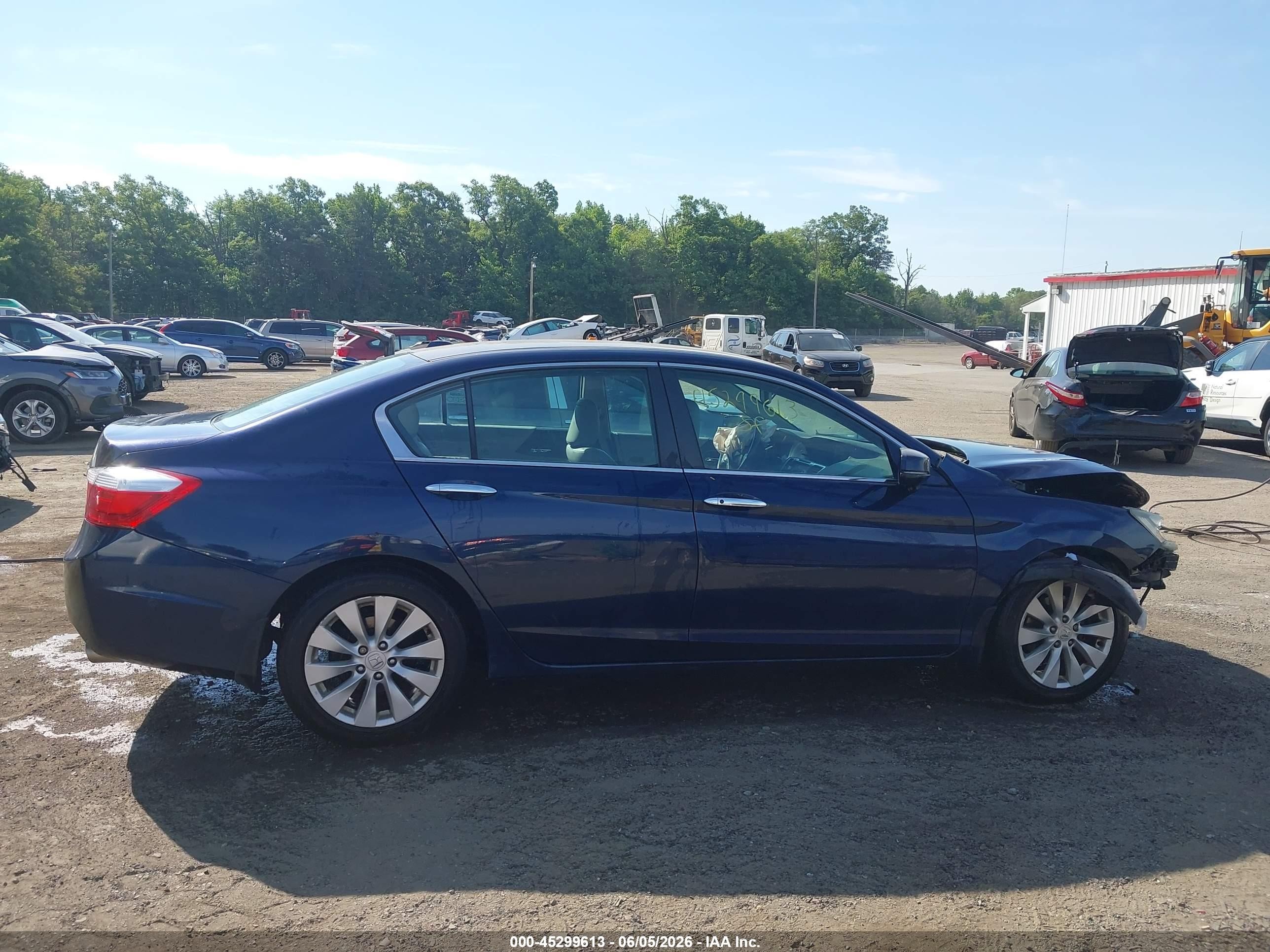2015 Honda Accord Ex-l Blue vin: 1HGCR2F83FA150491