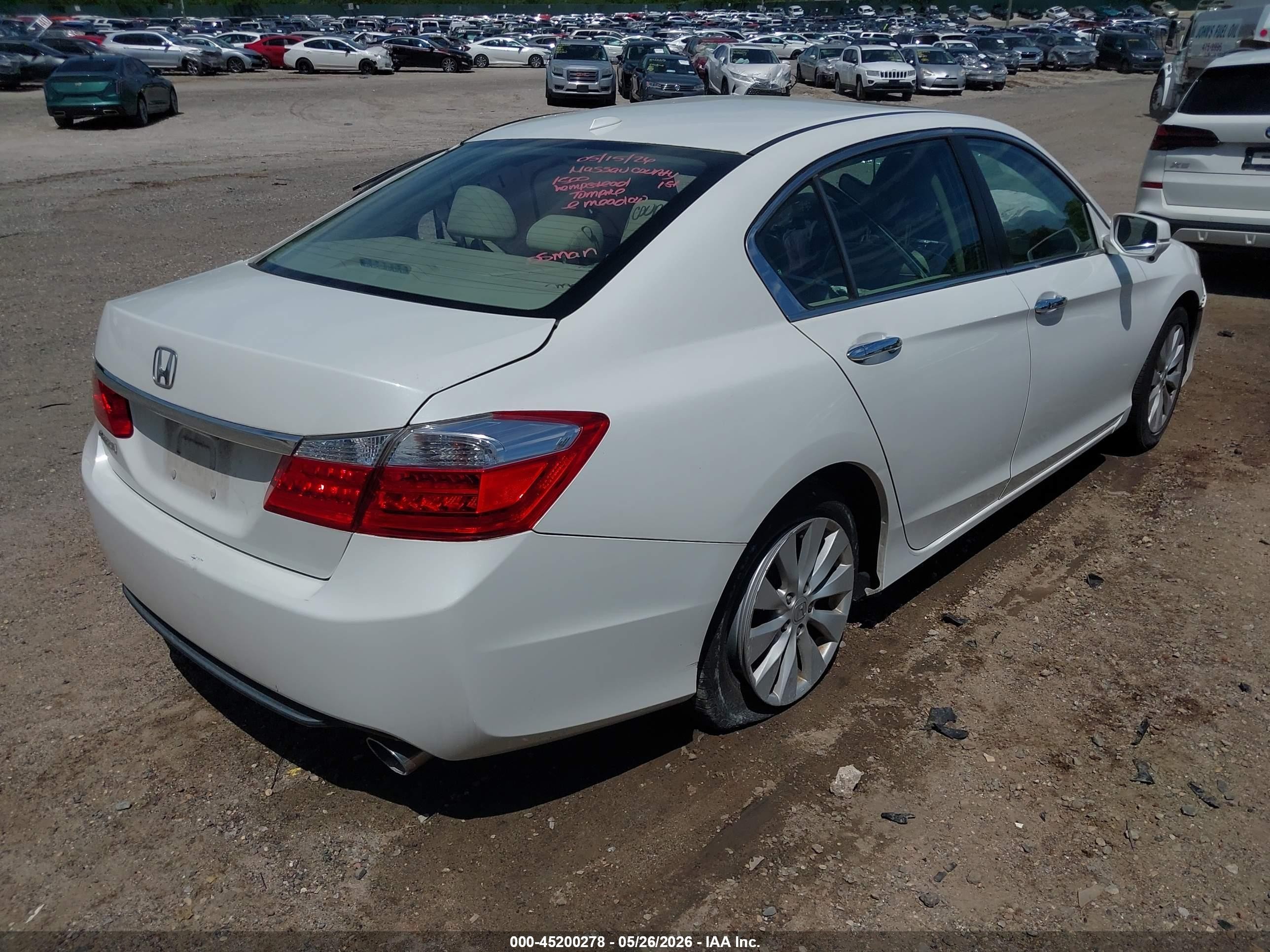 2015 Honda Accord Ex-l White vin: 1HGCR2F84FA026018