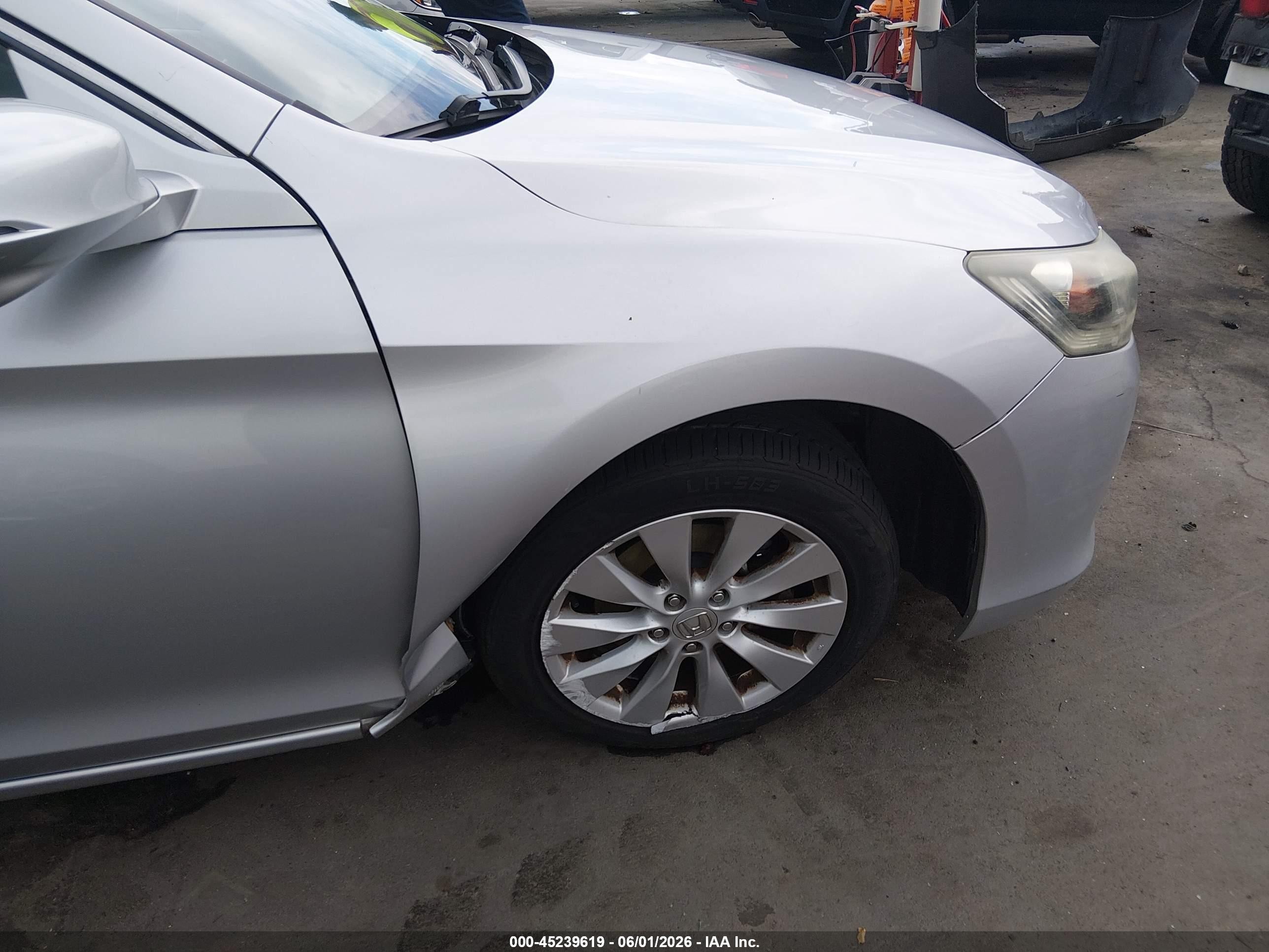 2015 Honda Accord Ex-l Silver vin: 1HGCR2F84FA030702