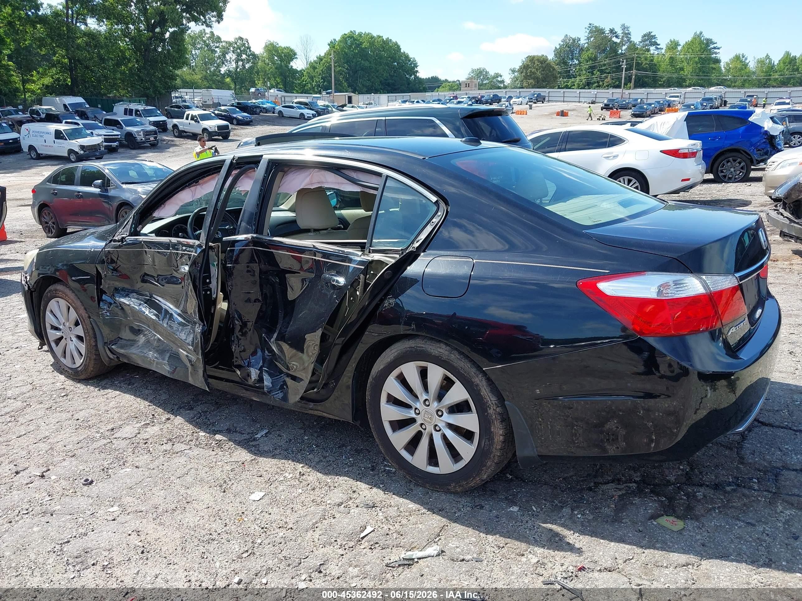 2015 Honda Accord Ex-l Черный vin: 1HGCR2F84FA152329