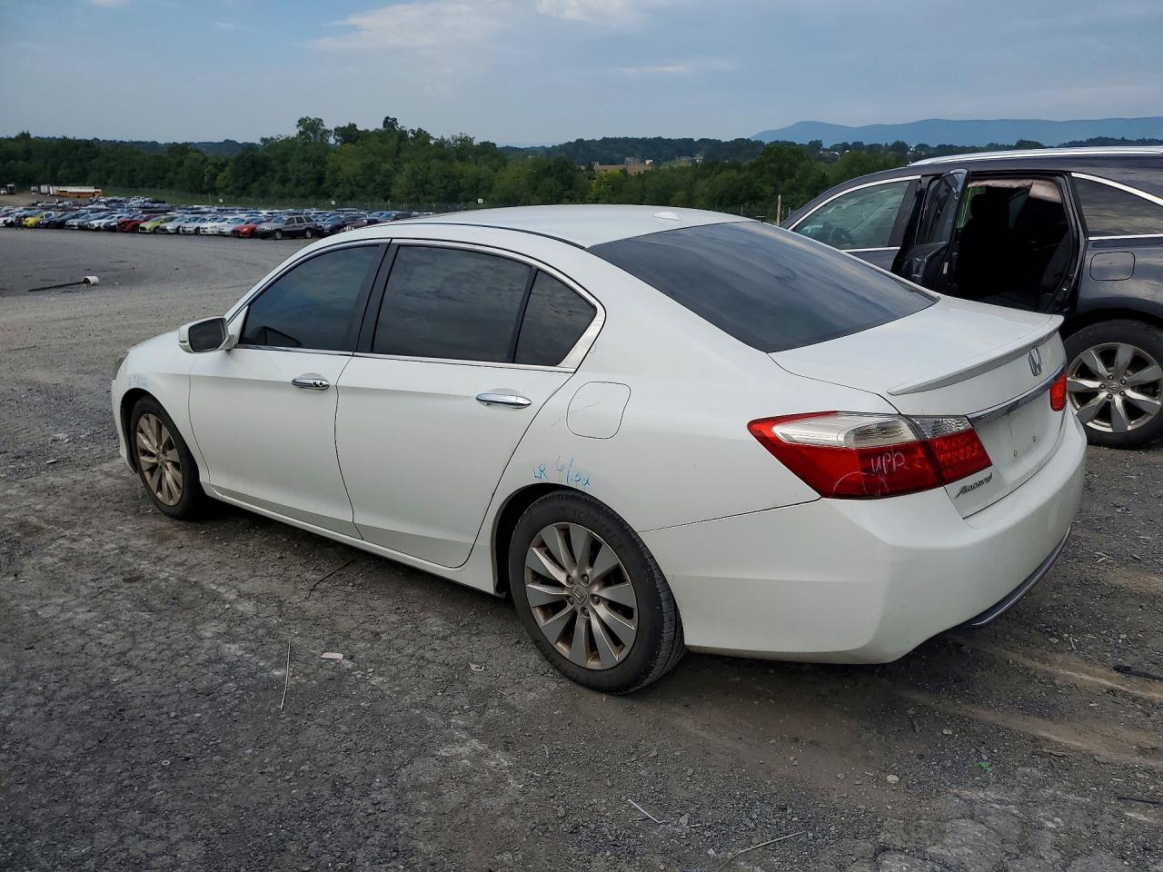 2013 Honda Accord Exl White vin: 1HGCR2F85DA000945
