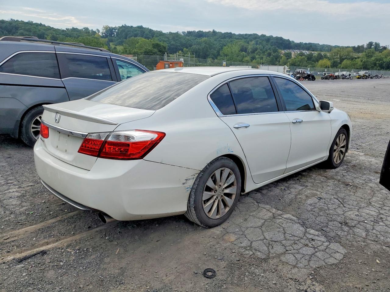 2013 Honda Accord Exl White vin: 1HGCR2F85DA000945