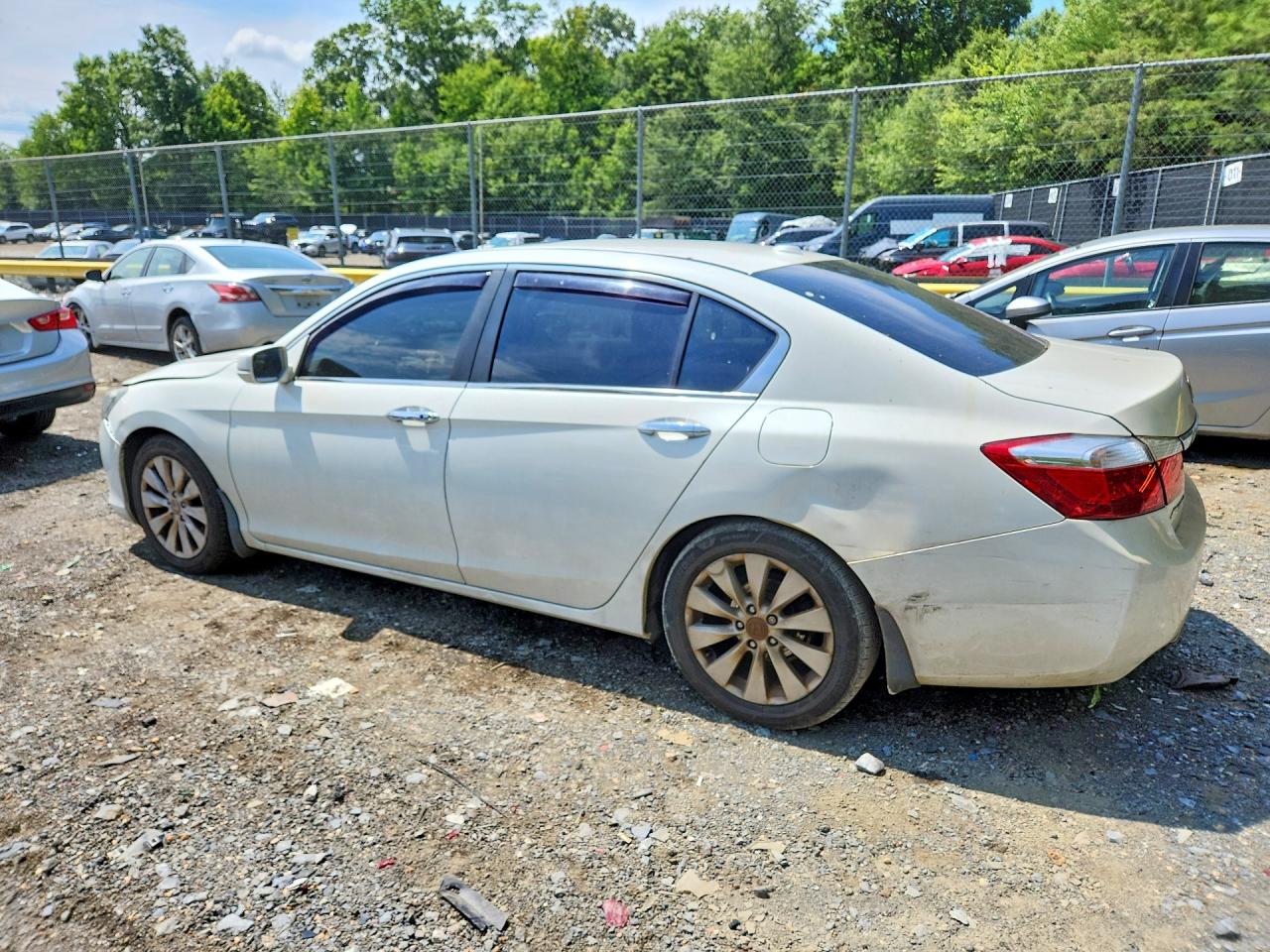 2013 Honda Accord Exl White vin: 1HGCR2F85DA103721