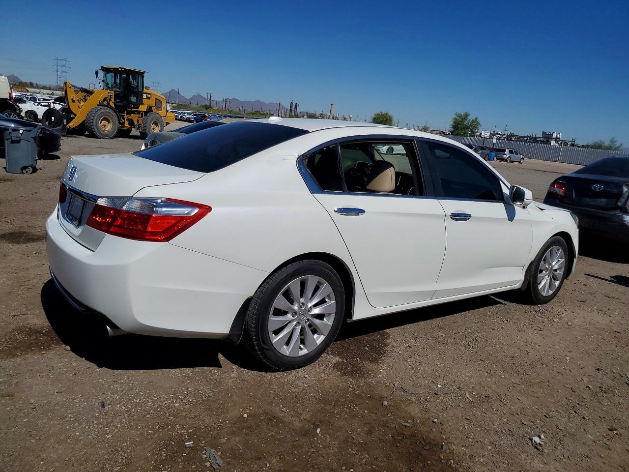 2014 Honda Accord Exl White vin: 1HGCR2F85EA142567