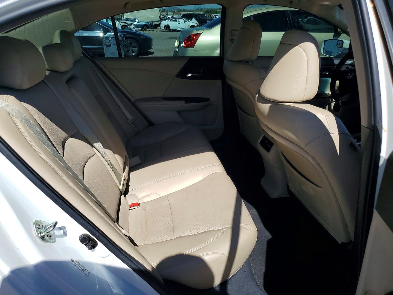 2014 Honda Accord Exl White vin: 1HGCR2F85EA142567