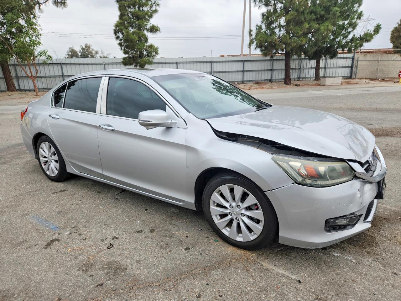 2015 Honda Accord Exl Silver vin: 1HGCR2F85FA020583