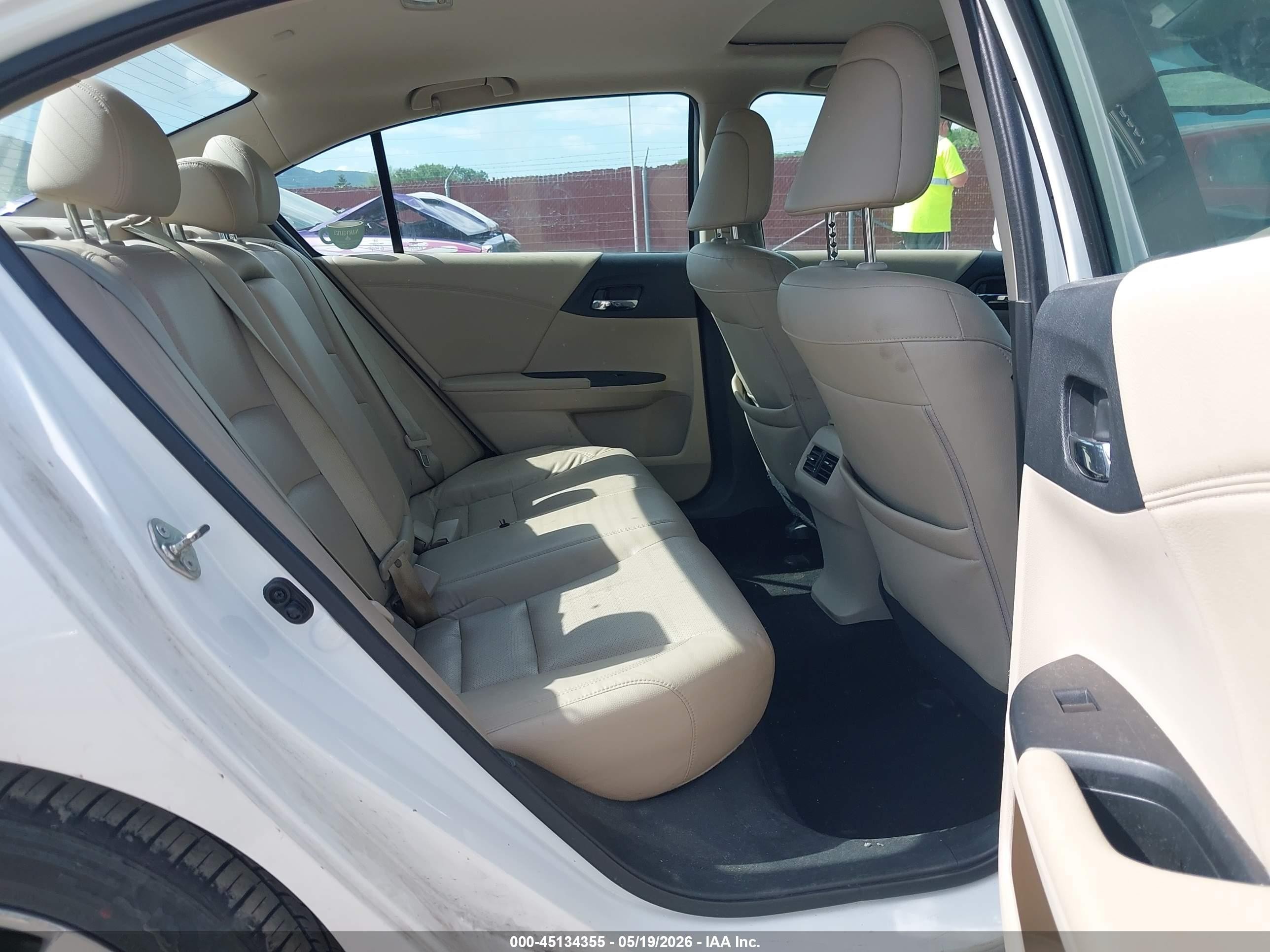 2015 Honda Accord Ex-l White vin: 1HGCR2F85FA028540