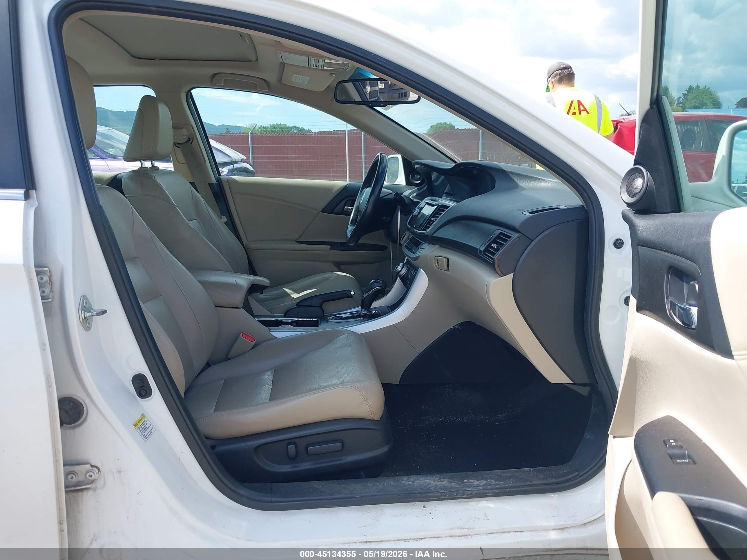 2015 Honda Accord Ex-l White vin: 1HGCR2F85FA028540