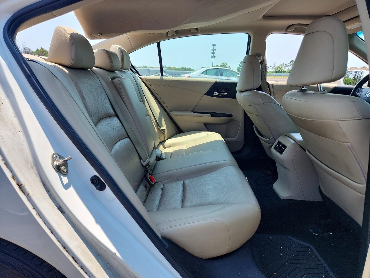2015 Honda Accord Exl White vin: 1HGCR2F85FA090410