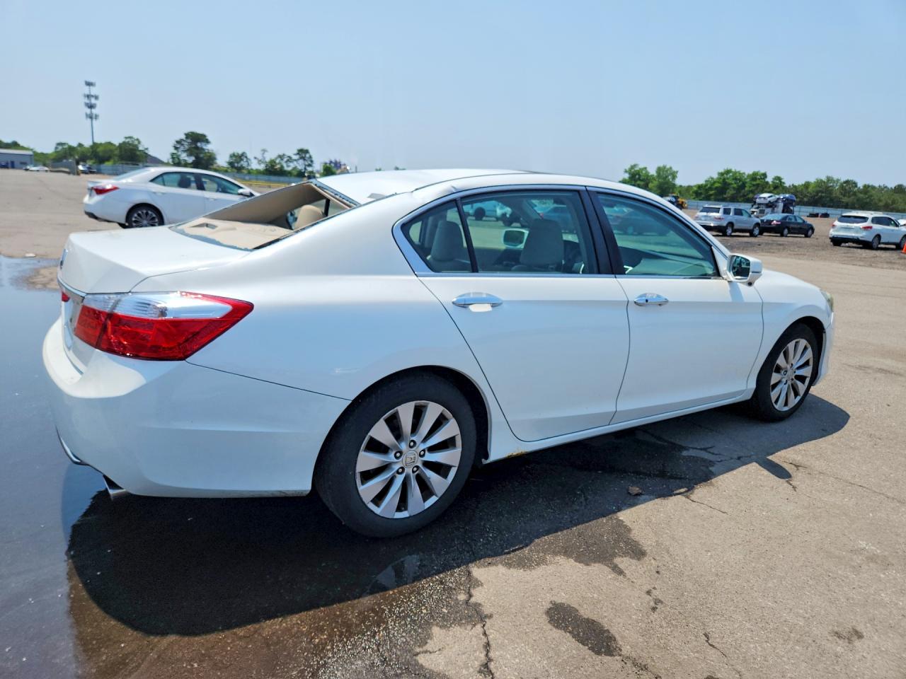 2015 Honda Accord Exl White vin: 1HGCR2F85FA090410