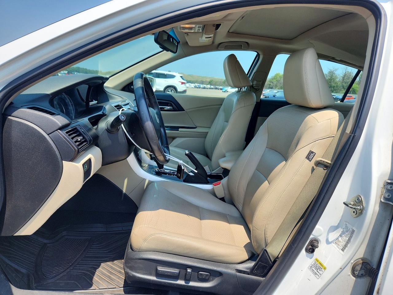 2015 Honda Accord Exl White vin: 1HGCR2F85FA090410