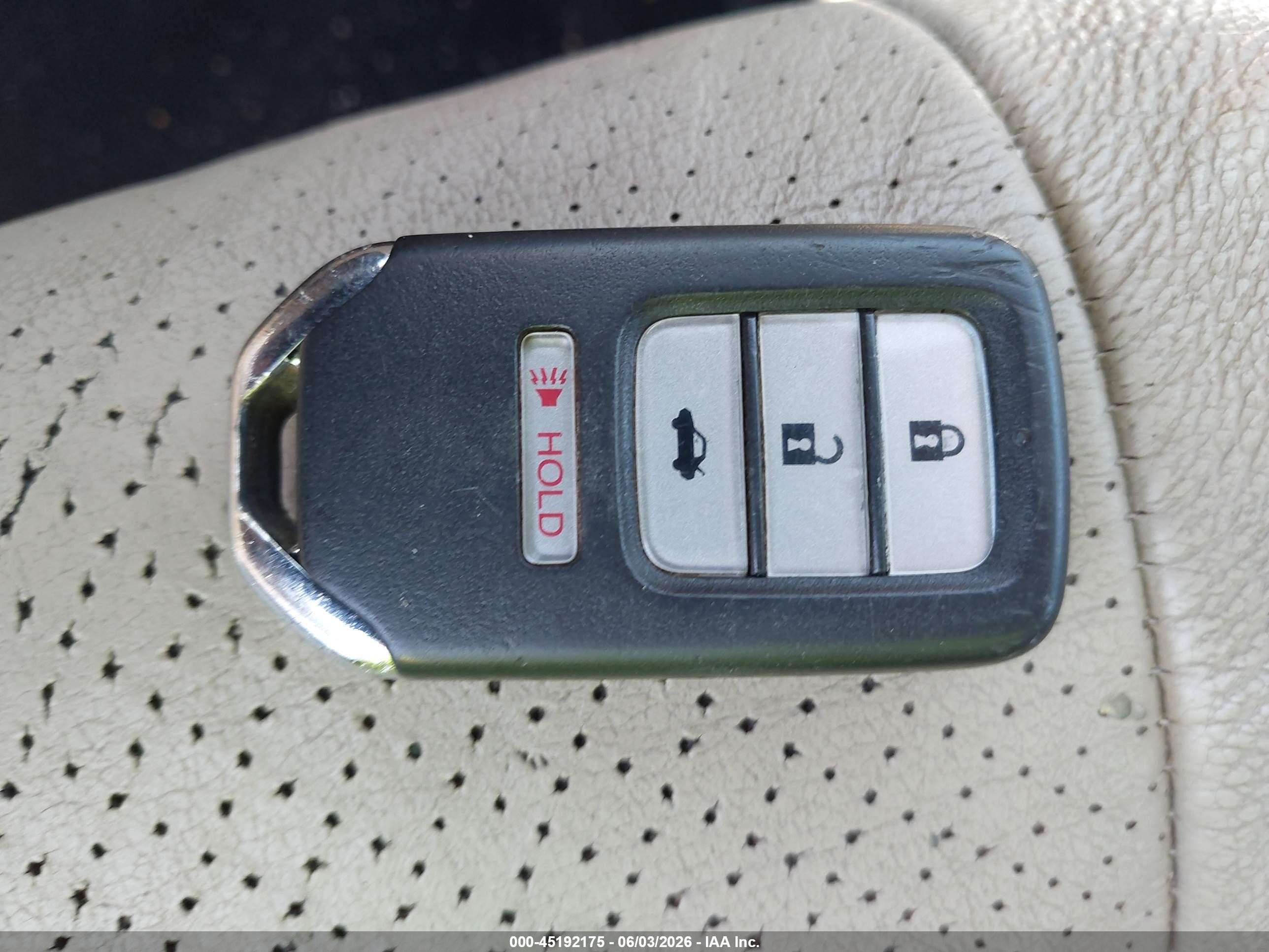 2015 Honda Accord Ex-l Белый vin: 1HGCR2F85FA233646
