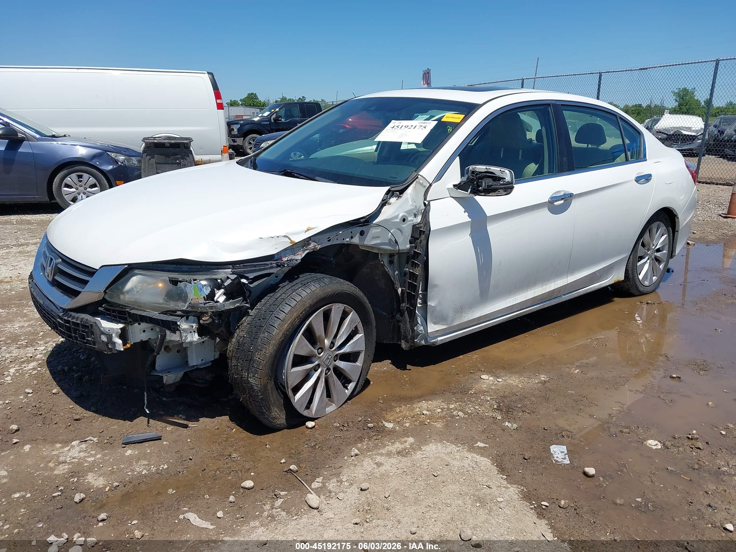 2015 Honda Accord Ex-l Белый vin: 1HGCR2F85FA233646