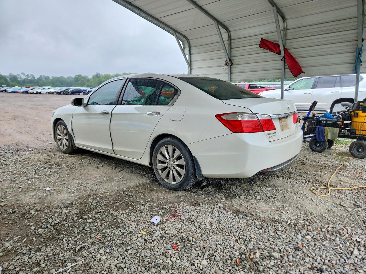 2015 Honda 5500ppg White vin: 1HGCR2F85FA260085