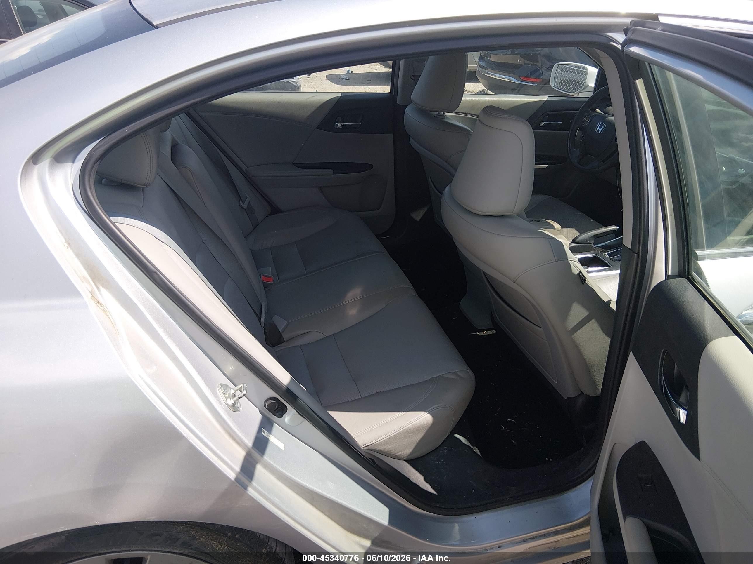 2013 Honda Accord Ex-l Silver vin: 1HGCR2F86DA007922