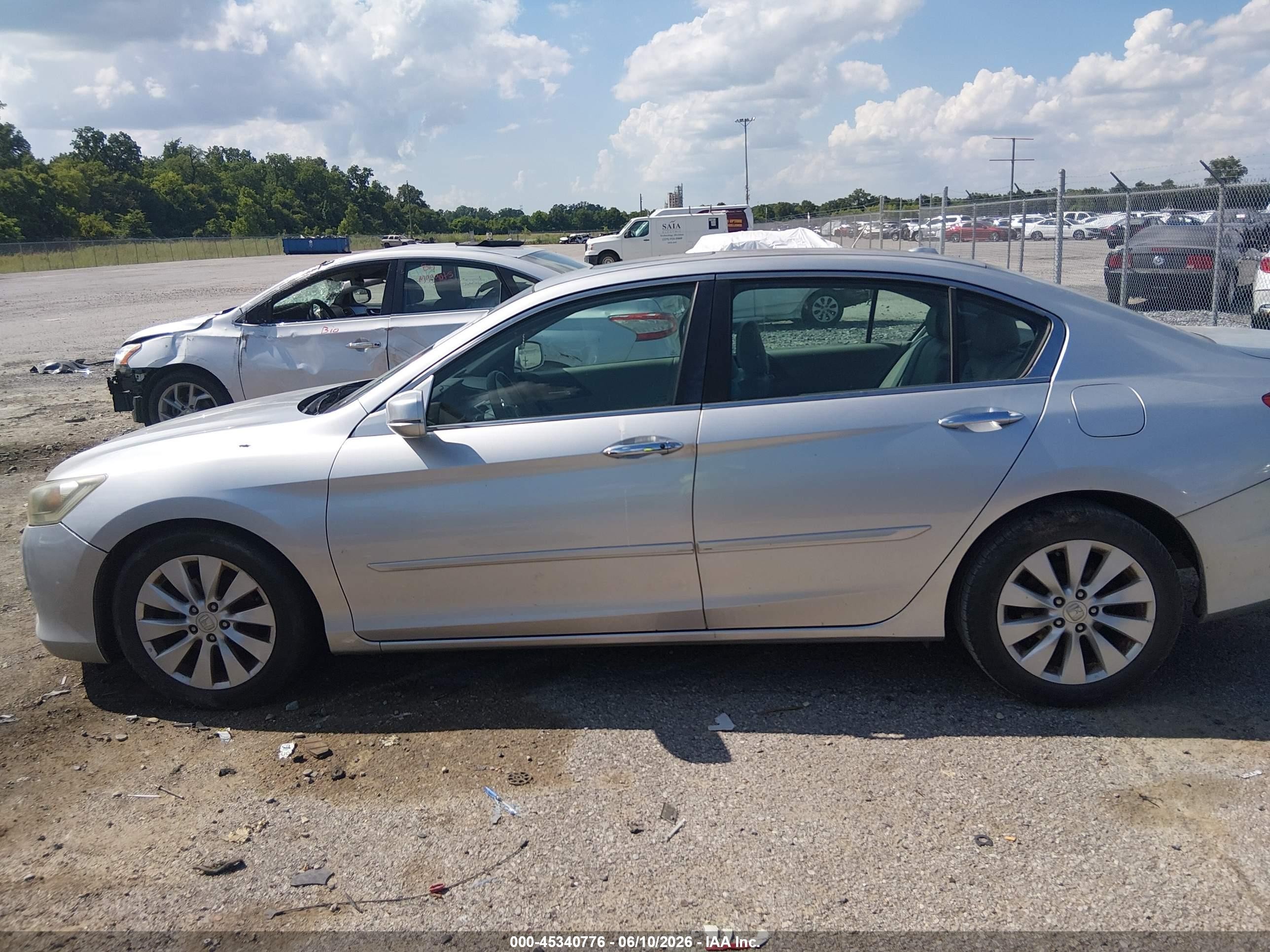 2013 Honda Accord Ex-l Silver vin: 1HGCR2F86DA007922