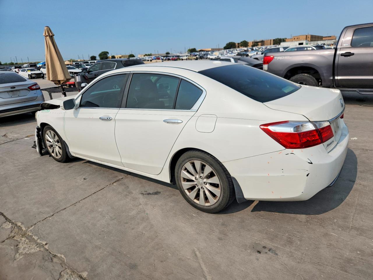 2014 Honda Accord Exl White vin: 1HGCR2F86EA061013