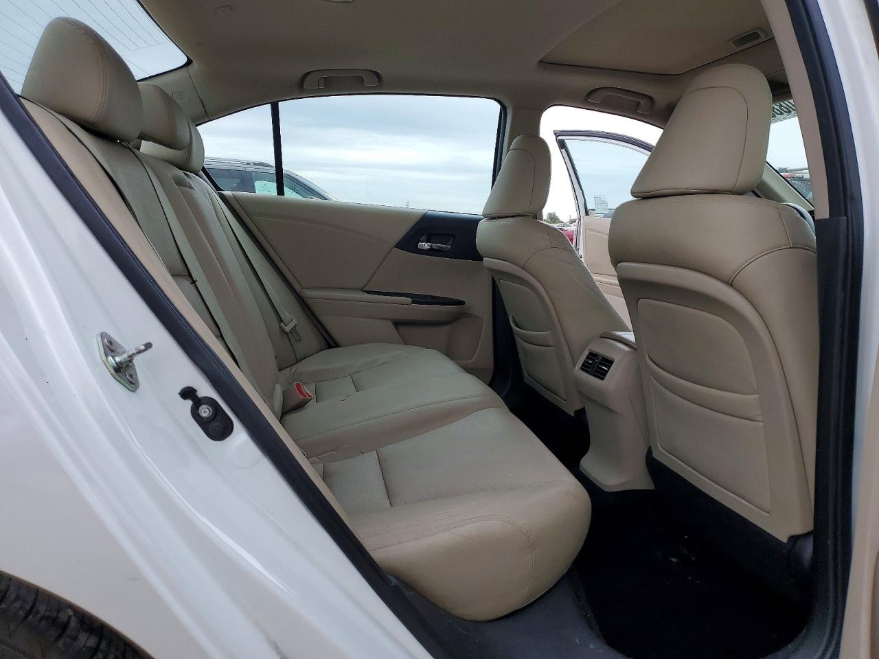 2014 Honda Accord Exl White vin: 1HGCR2F86EA108461
