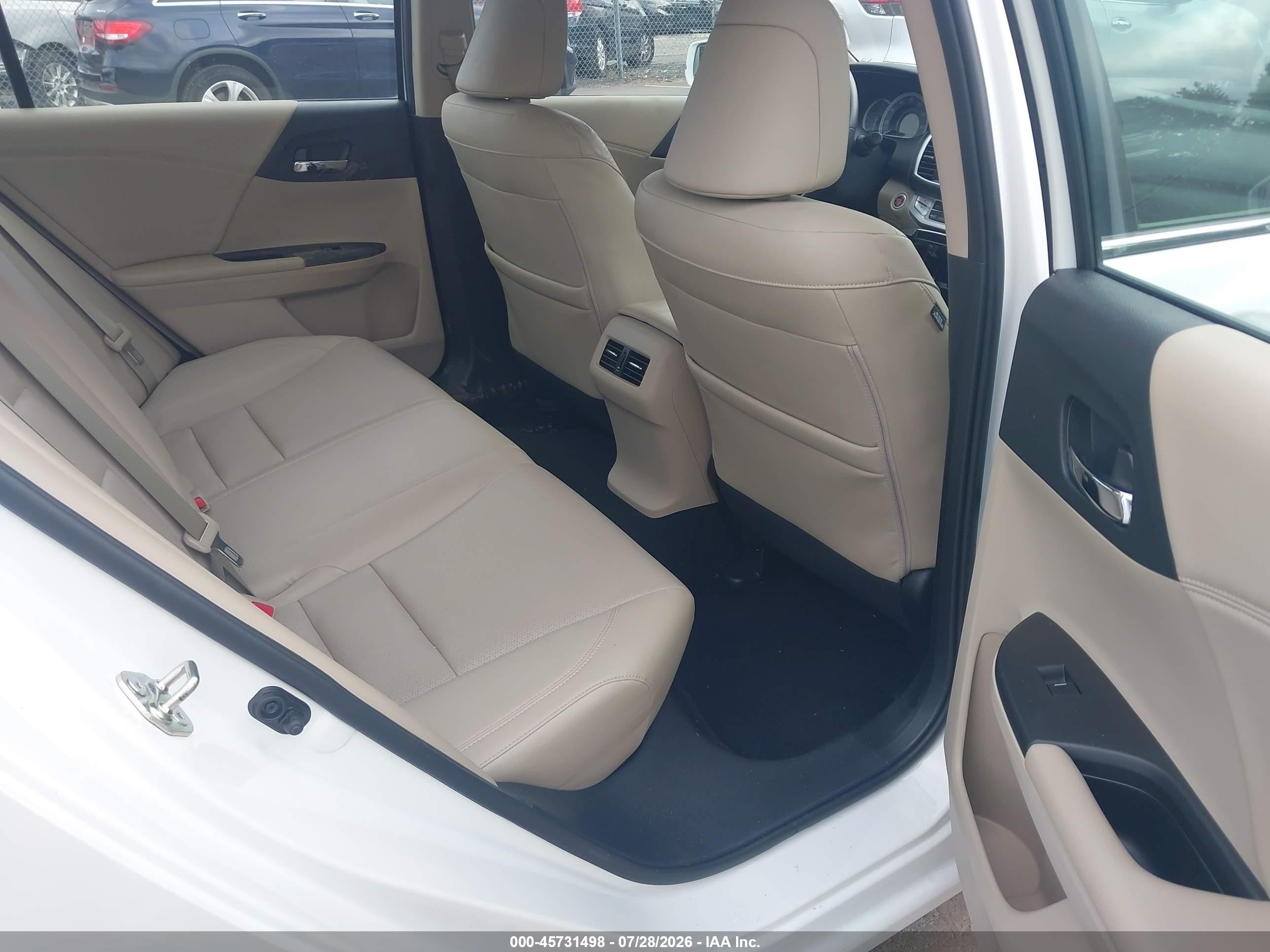 2015 Honda Accord Ex-l White vin: 1HGCR2F86FA063782