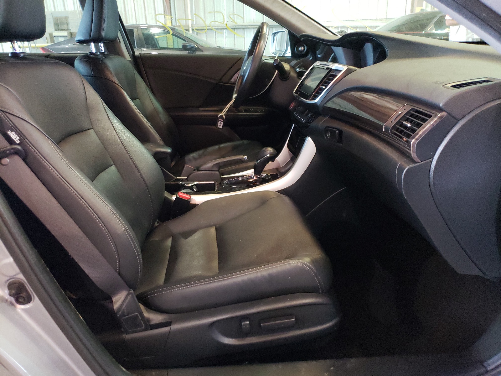 2016 Honda Accord Exl Серебряный vin: 1HGCR2F86GA144802
