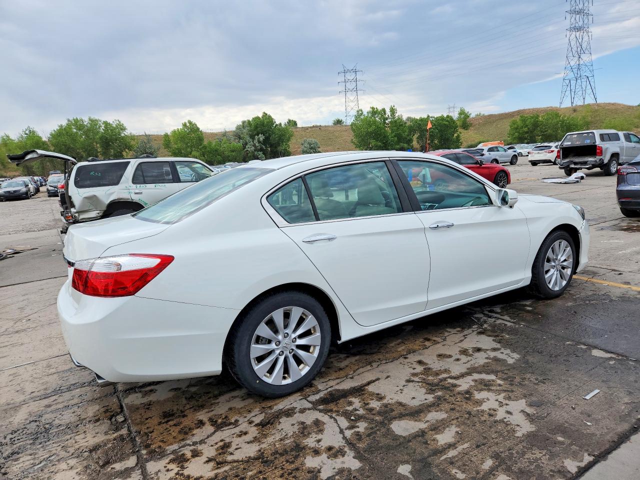 2013 Honda Accord Exl White vin: 1HGCR2F87DA060113