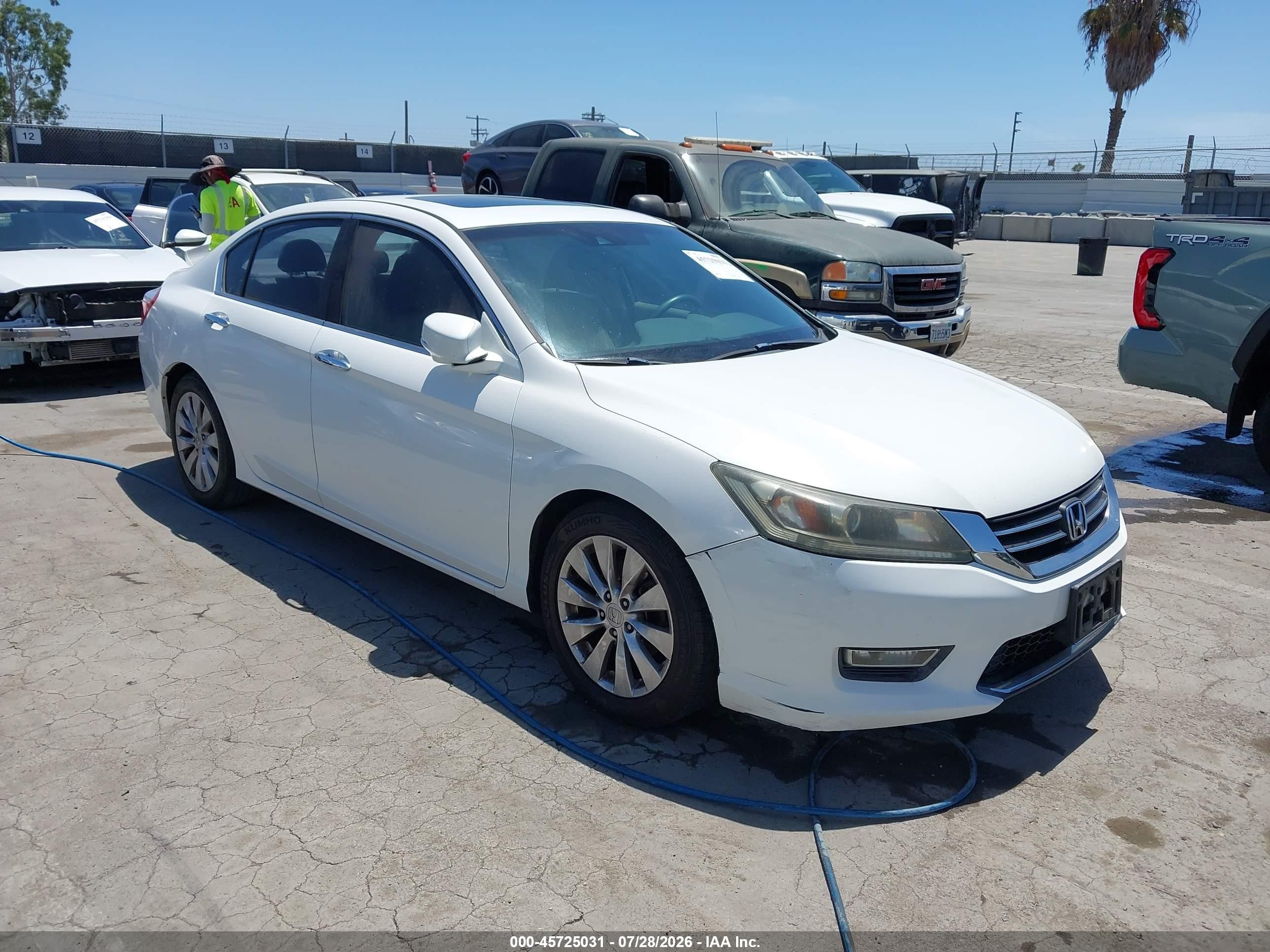 2013 Honda Accord Ex-l White vin: 1HGCR2F87DA238179