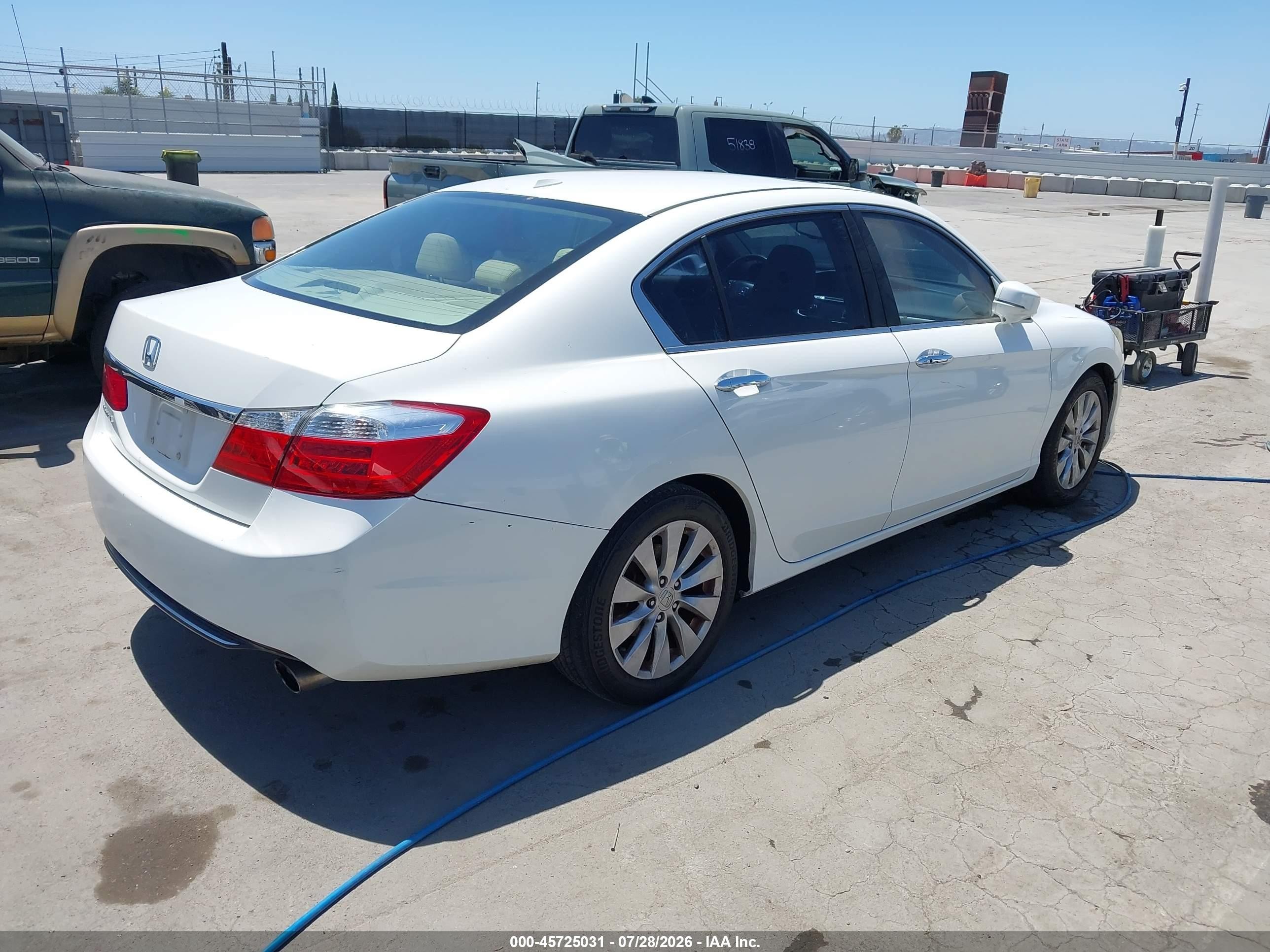 2013 Honda Accord Ex-l Белый vin: 1HGCR2F87DA238179